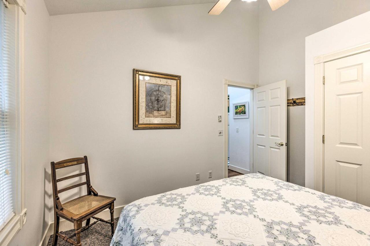 Couples Haven In Frankfort By Lake, Trails And Dtwn Extérieur photo