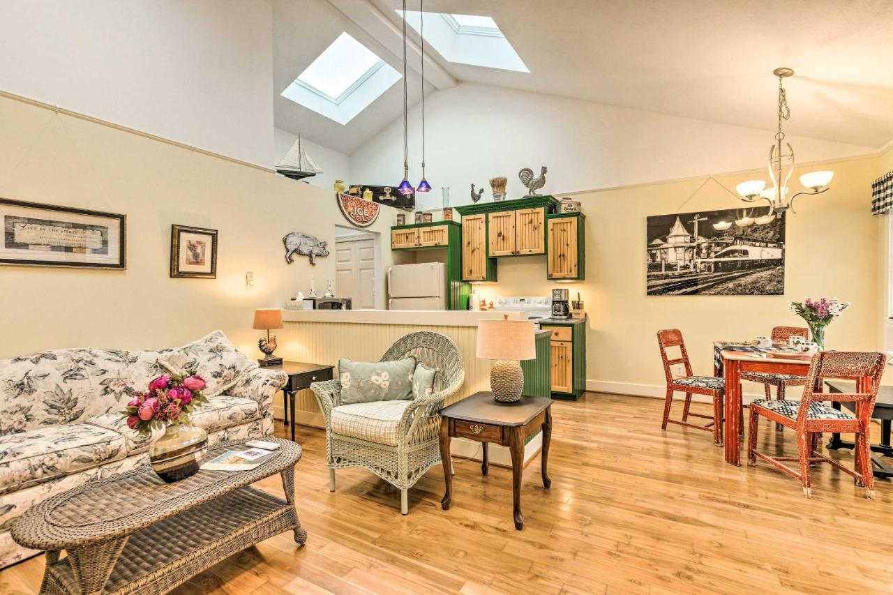 Couples Haven In Frankfort By Lake, Trails And Dtwn Extérieur photo