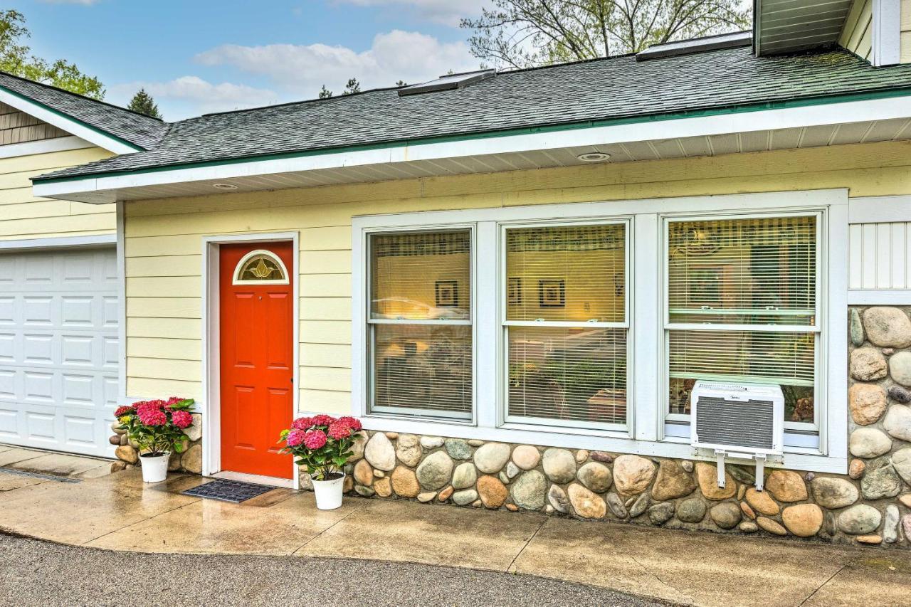 Couples Haven In Frankfort By Lake, Trails And Dtwn Extérieur photo